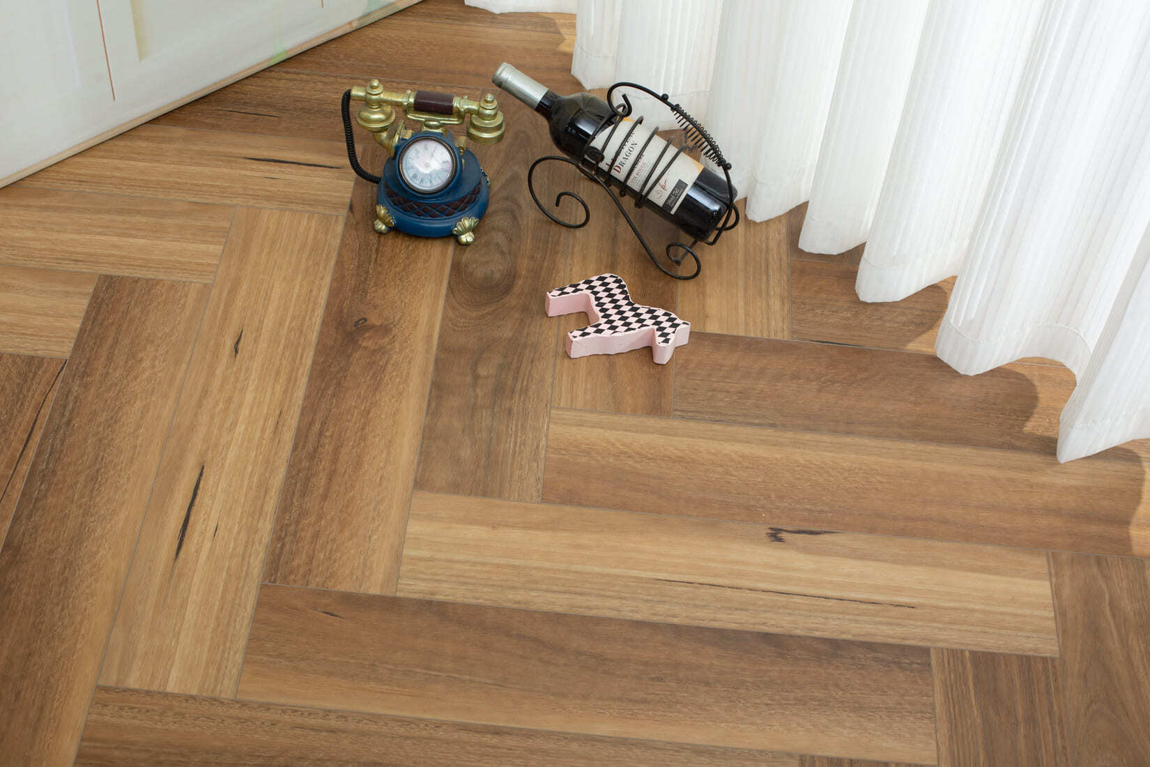 Плитка SPC "OneFloor" 3027 А,В  ЁЛКА (640*128*4 мм) — купить в Волгодонске