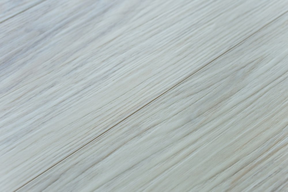 Замковая ПВХ плитка "Art Tile" Клён Жемчужный (1220*152*5 мм) — купить в Волгодонске