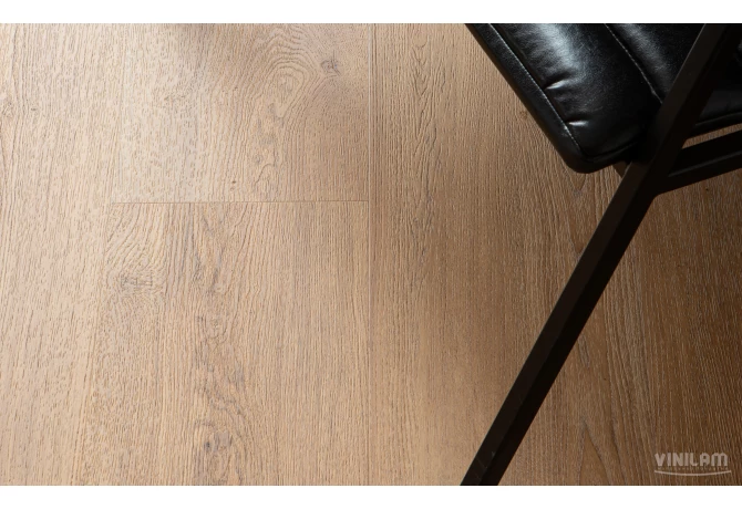 Кварц-винил Дуб Гранада (1227*232*2,5 мм) — купить в Волгодонске