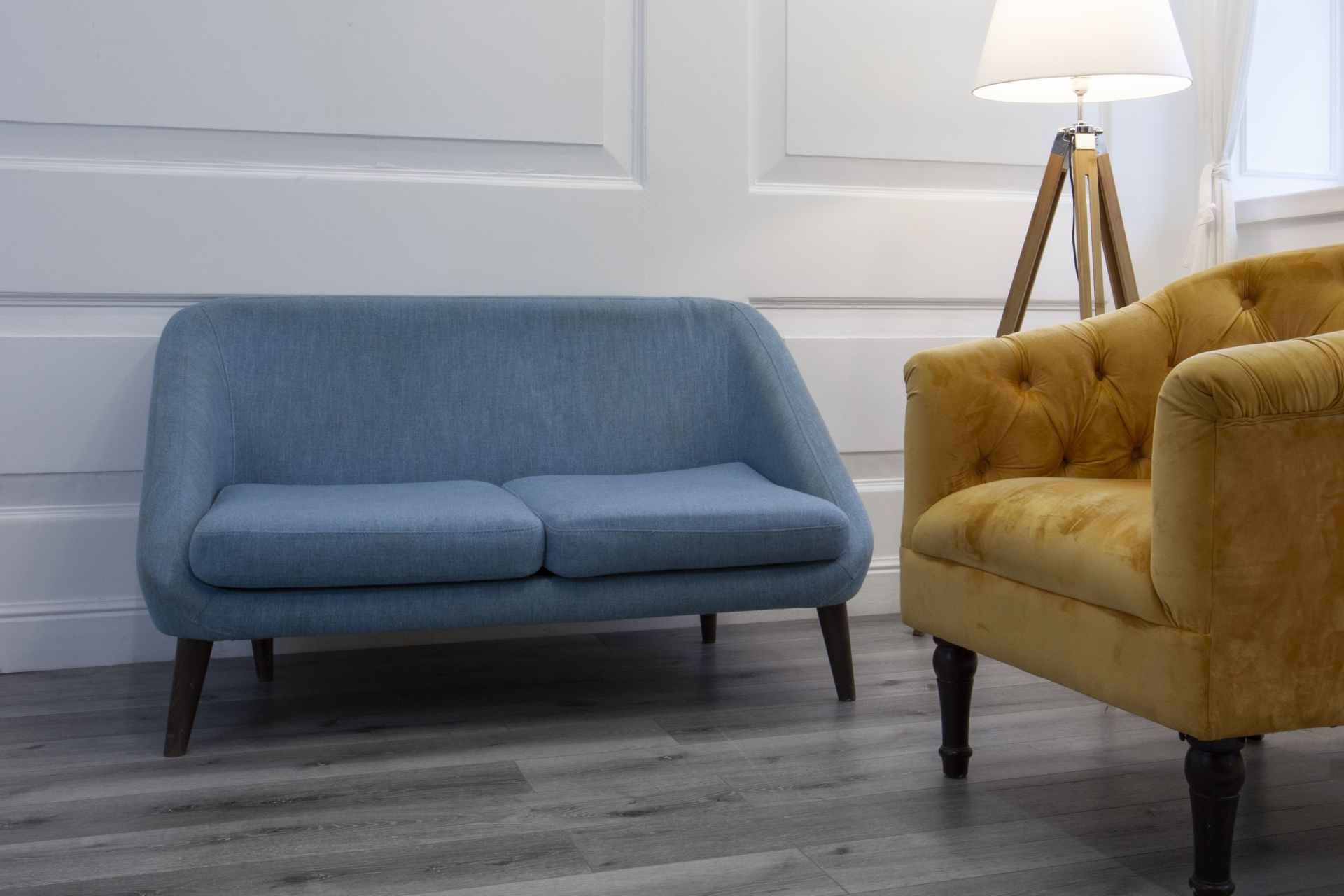 Усовершенствованная кварц-виниловая плитка «Damy Floor» Дуб Сильвер (1227*187*2,5 мм) — купить в Волгодонске