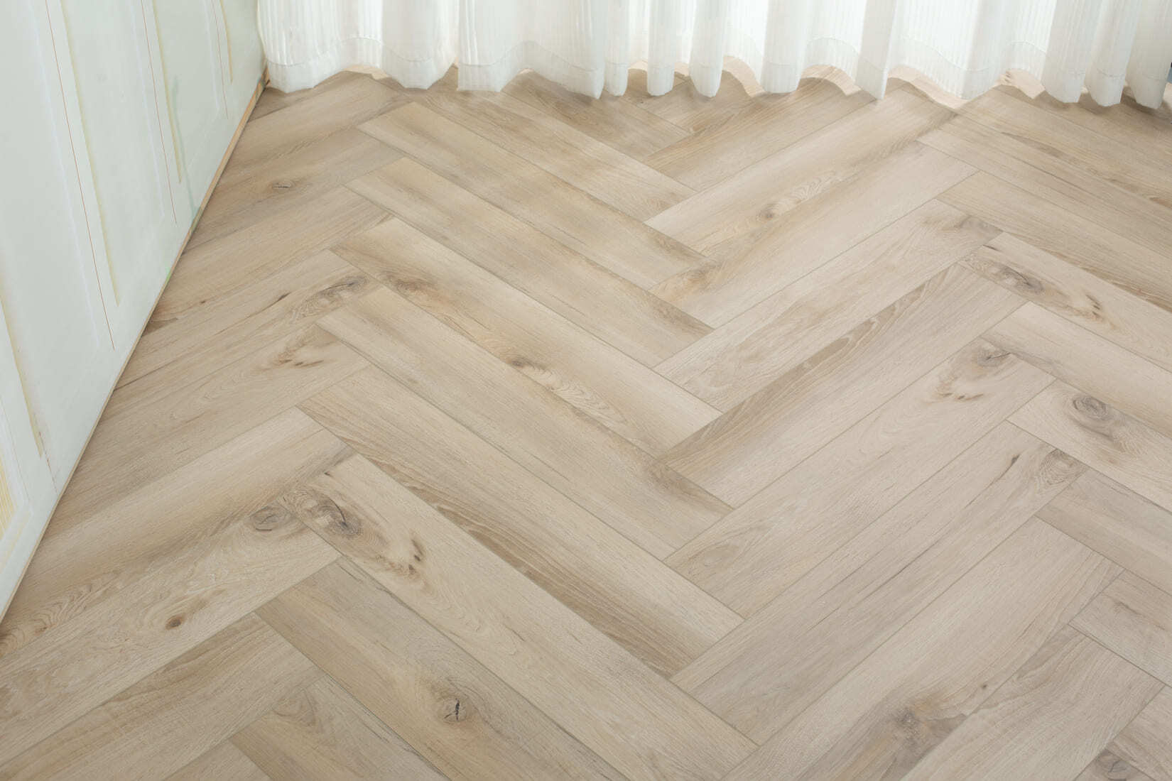 Плитка SPC "OneFloor" 3009 А,В  ЁЛКА (640*128*4 мм) — купить в Волгодонске