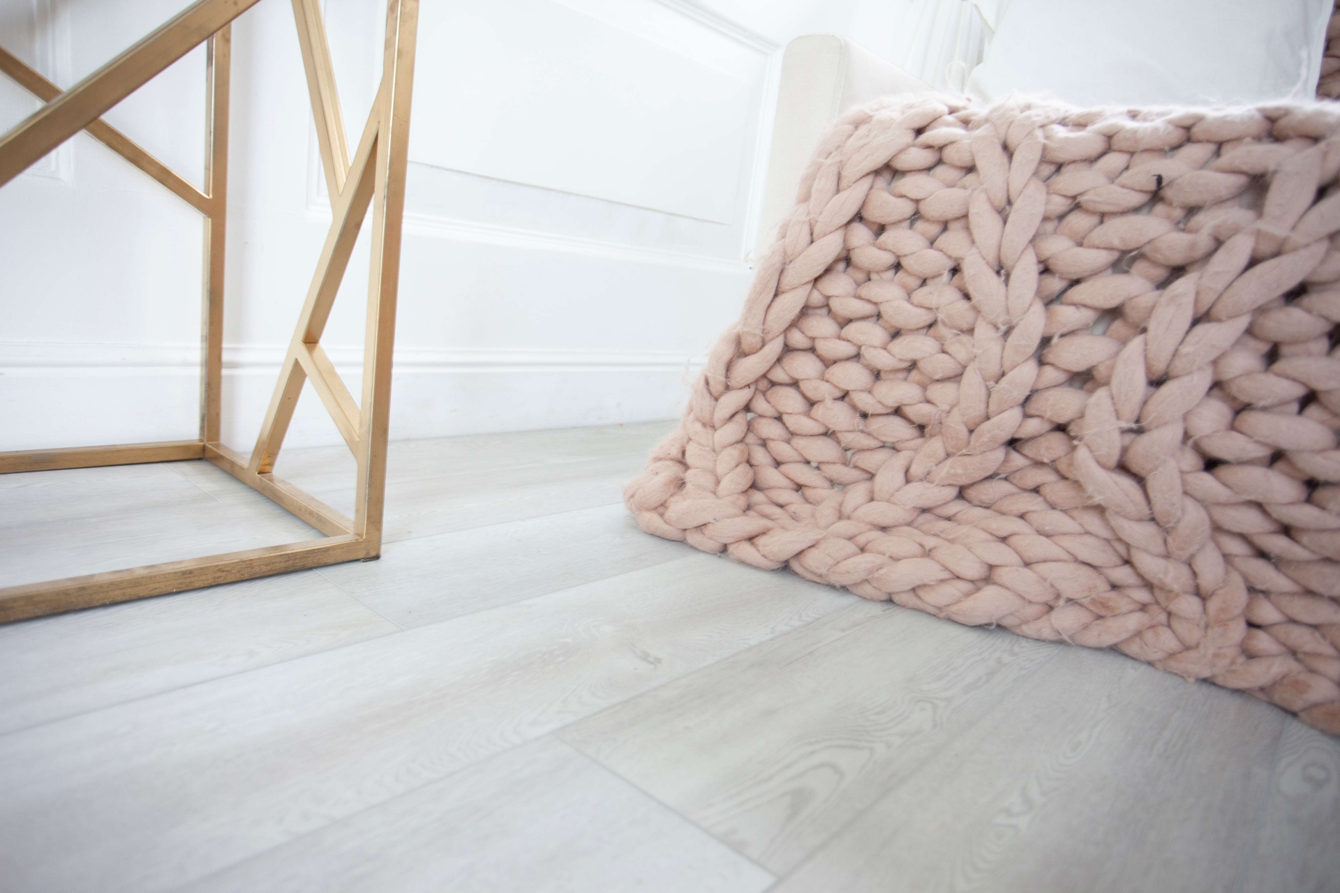 SPC ламинат «Damy Floor» Дуб Зимний (1220*180*4 мм) — купить в Волгодонске