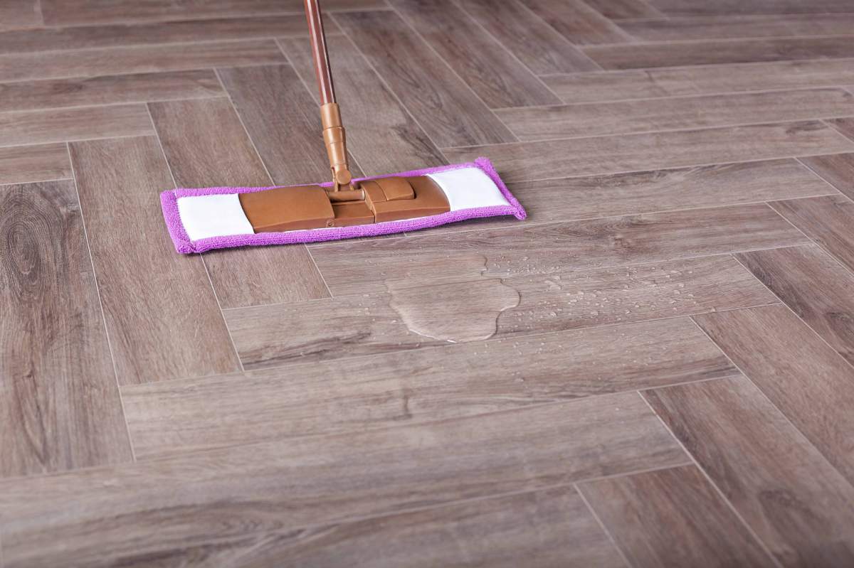 Замковая ПВХ плитка "Aberhof" Carmelita 1862 (615*123*5 мм) — купить в Волгодонске