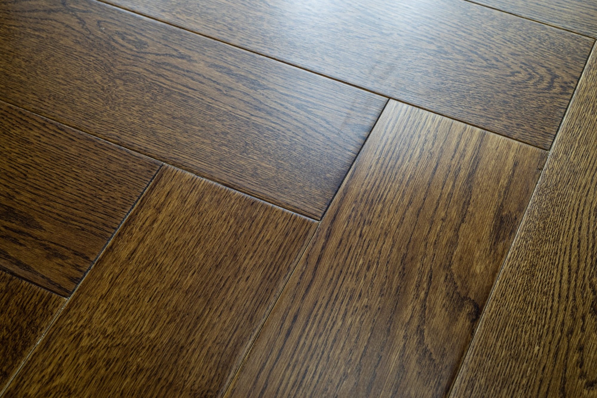 Инженерный паркет «Damy Floor» Ореховый (укладка елочкой) — купить в Волгодонске