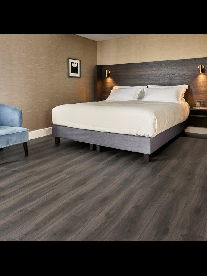 Замковая ПВХ плитка Tradition Oak 890 (1251*189*5 мм) — купить в Волгодонске