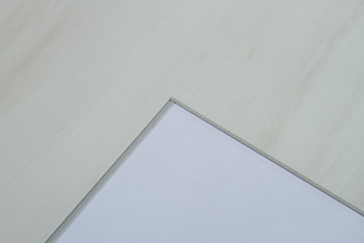 SPC ламинат "OneFloor" ЕСО 8055 (1220*184*4 мм) — купить в Волгодонске