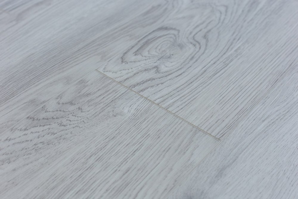 Замковая ПВХ плитка "Art Tile" Ясень Эдмонтон (1220*152*5 мм) — купить в Волгодонске