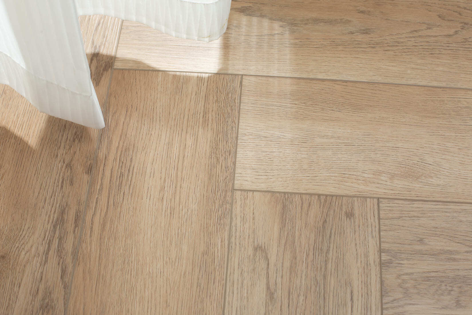 Плитка SPC "OneFloor" 3028 А,В  ЁЛКА (640*128*4 мм) — купить в Волгодонске