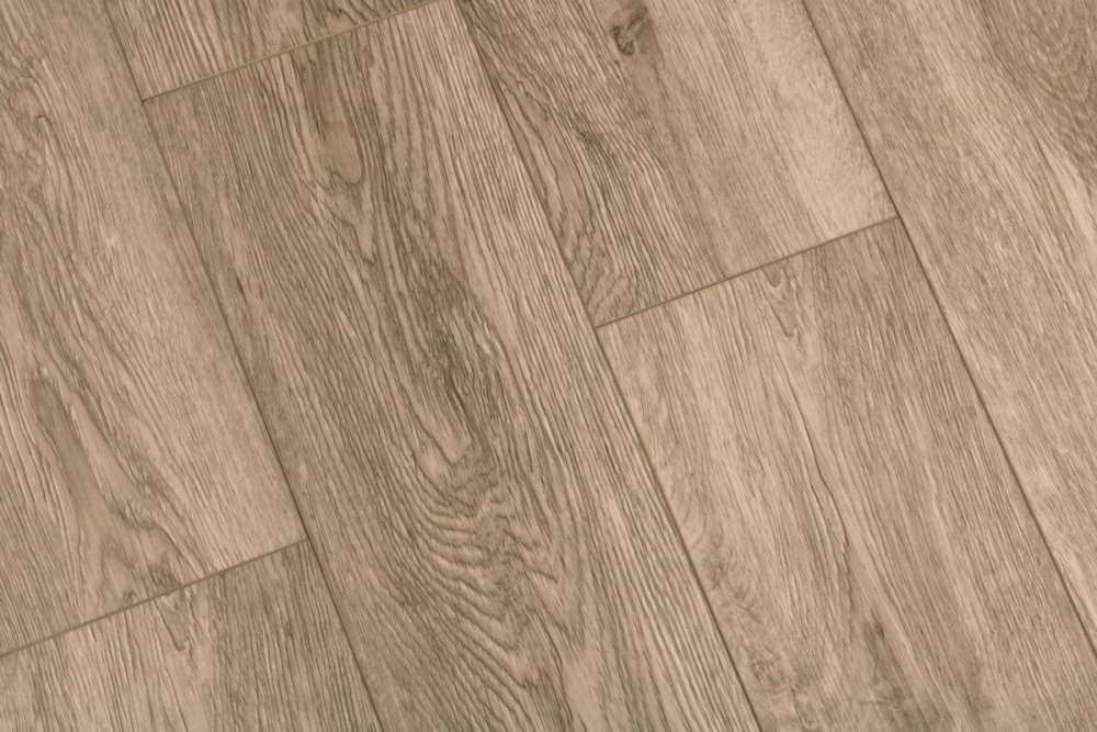 LVT плитка "Profield" Дуб Мадейра (915,4*152,4*2,5 мм) — купить в Волгодонске