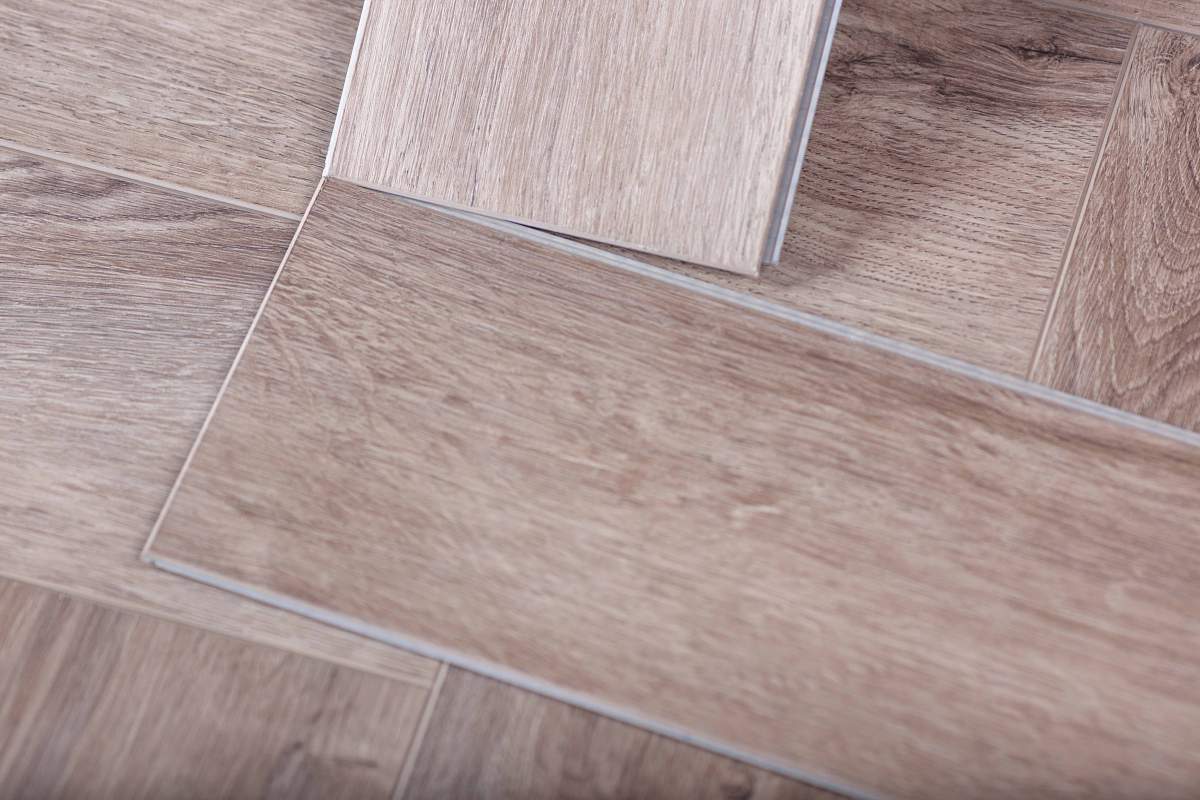 Замковая ПВХ плитка "Aberhof" Carmelita 2626 (615*123*5 мм) — купить в Волгодонске